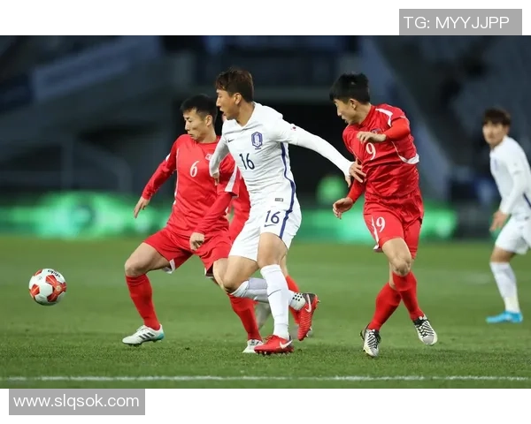 2015东亚杯精彩对决中国队迎战朝鲜队全力争胜展现足球魅力 2015东亚杯精彩对决中国队迎战朝鲜队全力争胜展现足球魅力